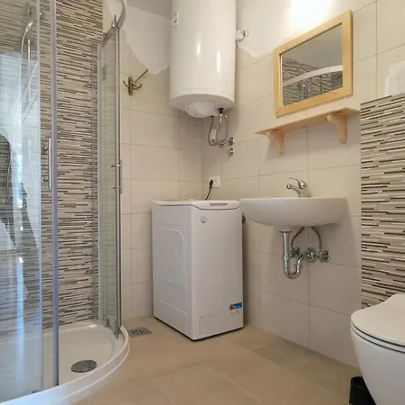 Apartma Pr' Stengarju *