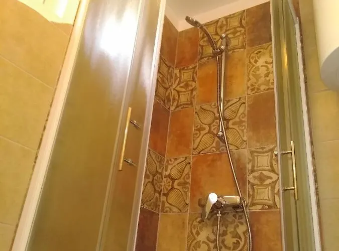 Apartma Pr' Stengarju דירה *